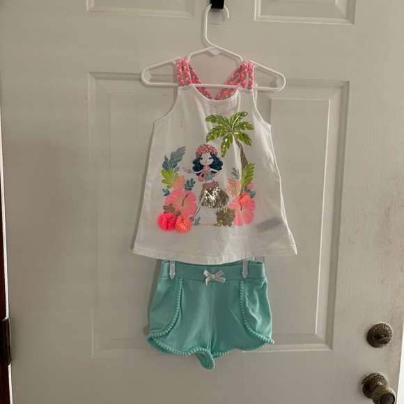 Bundle of 2 Tommy Bahama Short Sets Girls size 4 - Picture 11 of 15